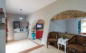 Oyo Hotel La Casa De Pedra - Próximo Ao Hospital Regional De Dra Zilda Arns
